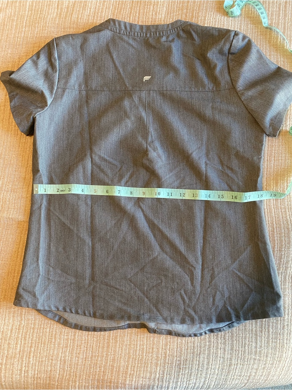 Fabletics Grey Scrub Set - Picture 3 of 6